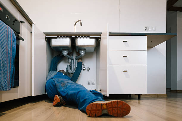 Professional Leak Detection technician working in Saddle River, NJ